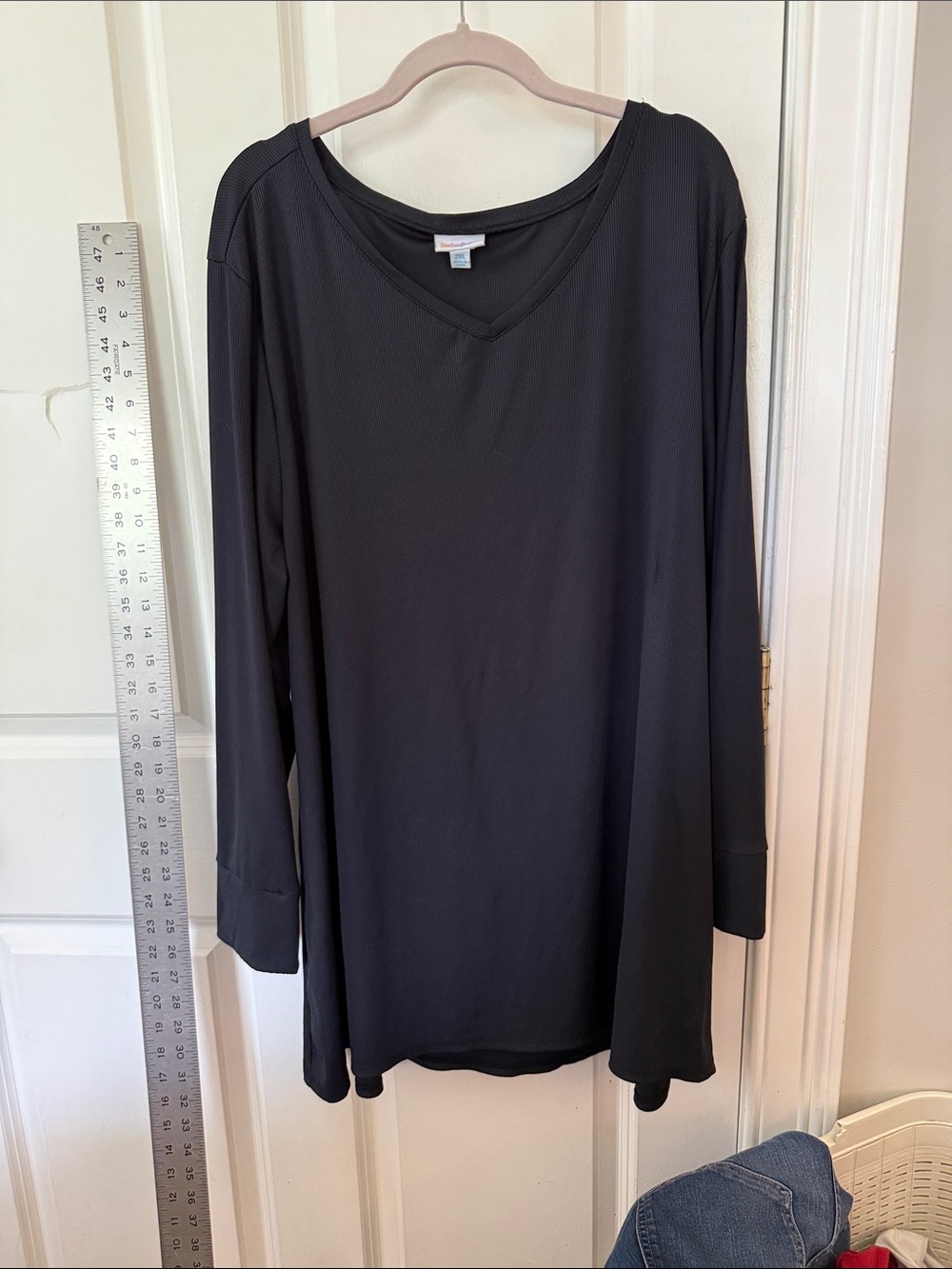 LuLaRoe Black Long Sleeve V-Neck Tunic
